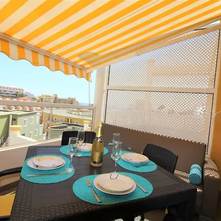 Zebra 3 Piscines Apartament