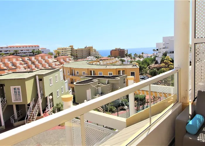 Zebra 3 Piscines Apartman